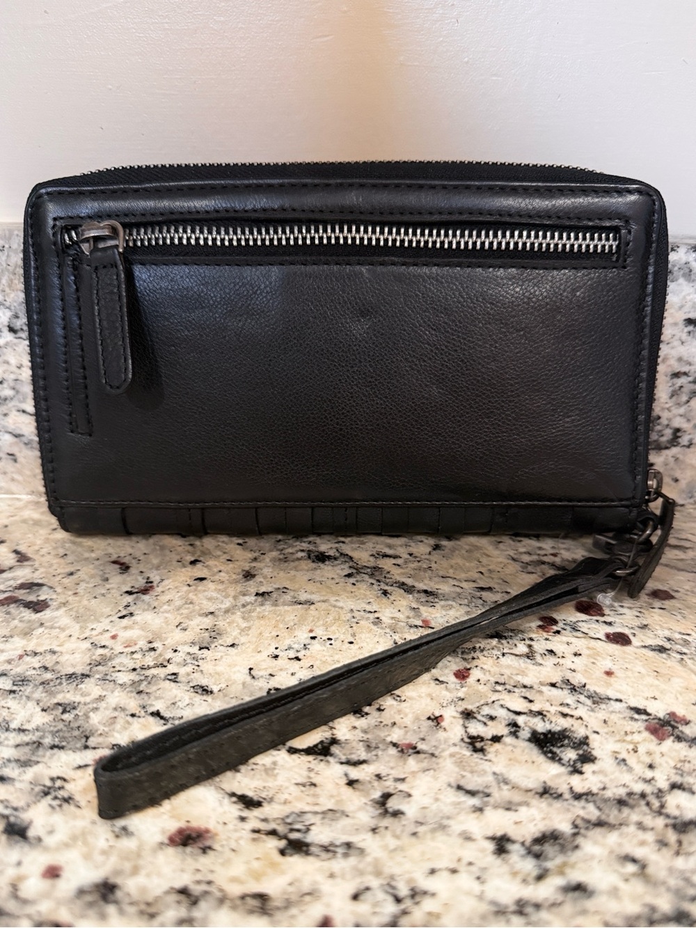 Vilenca Holland Genuine Leather Wristlet Wallet - Picture 4 of 6